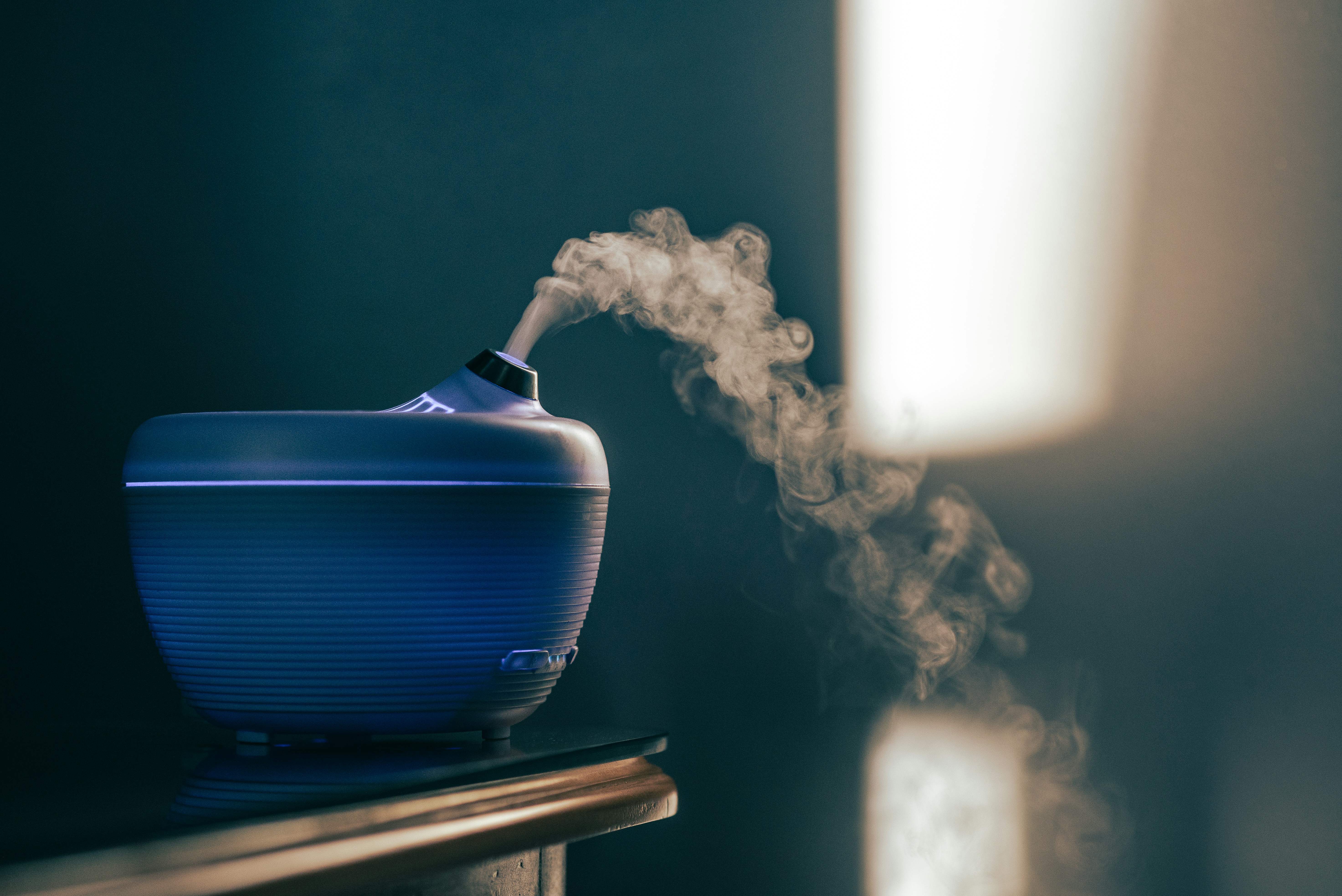 Menciptakan Ruangan Nyaman & Sehat dengan Essential Oil Diffuser