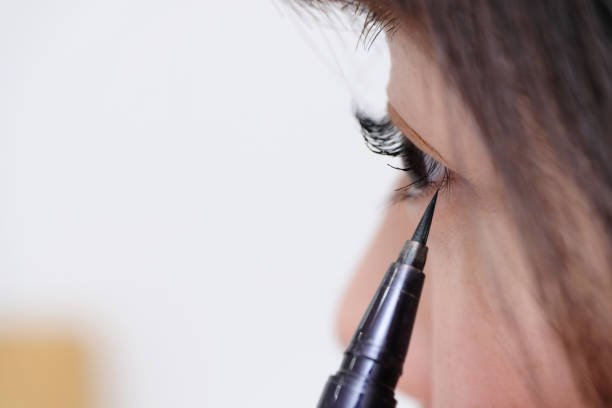4 Kesalahan Umum Saat Menggunakan Eyeliner Waterproof