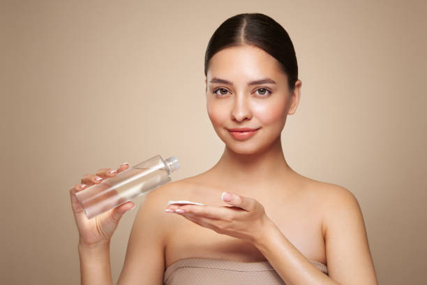Nggak Banyak yang Tahu, Ini Cara Menggunakan Micellar Water dengan Benar Agar Hasil Maksimal!