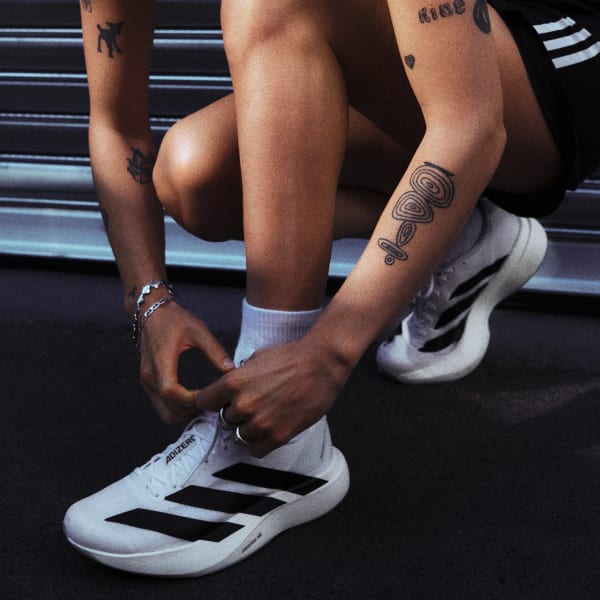 Mengapa Adidas Evo SL Mendominasi Garis Finish Lari 10K dan Maraton?