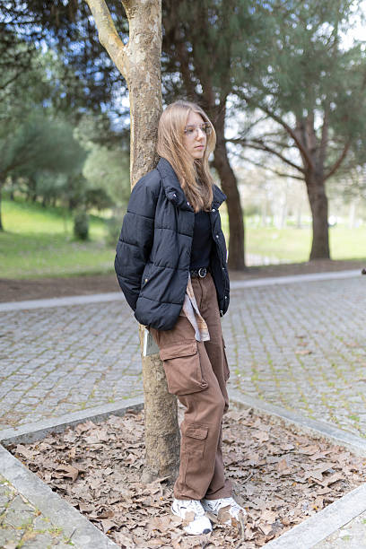 Gaya Tetap Kece Saat Winter? Intip 5 Inspirasi Outfit dengan Jaket Puffer Buat Liburan Mendatang!