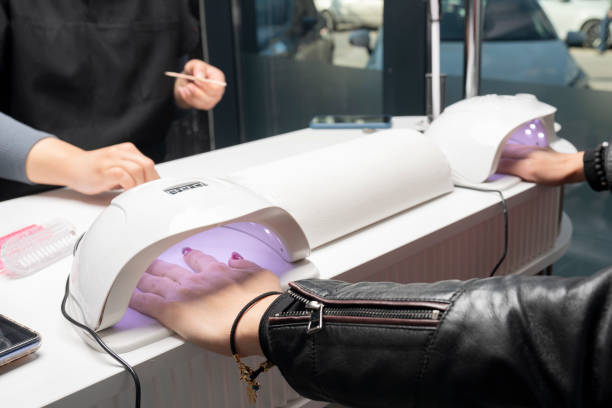 Rasa Panas di Kuku Itu Normal? Ini Jawaban Ahli Tentang Keamanan Nail Dryer