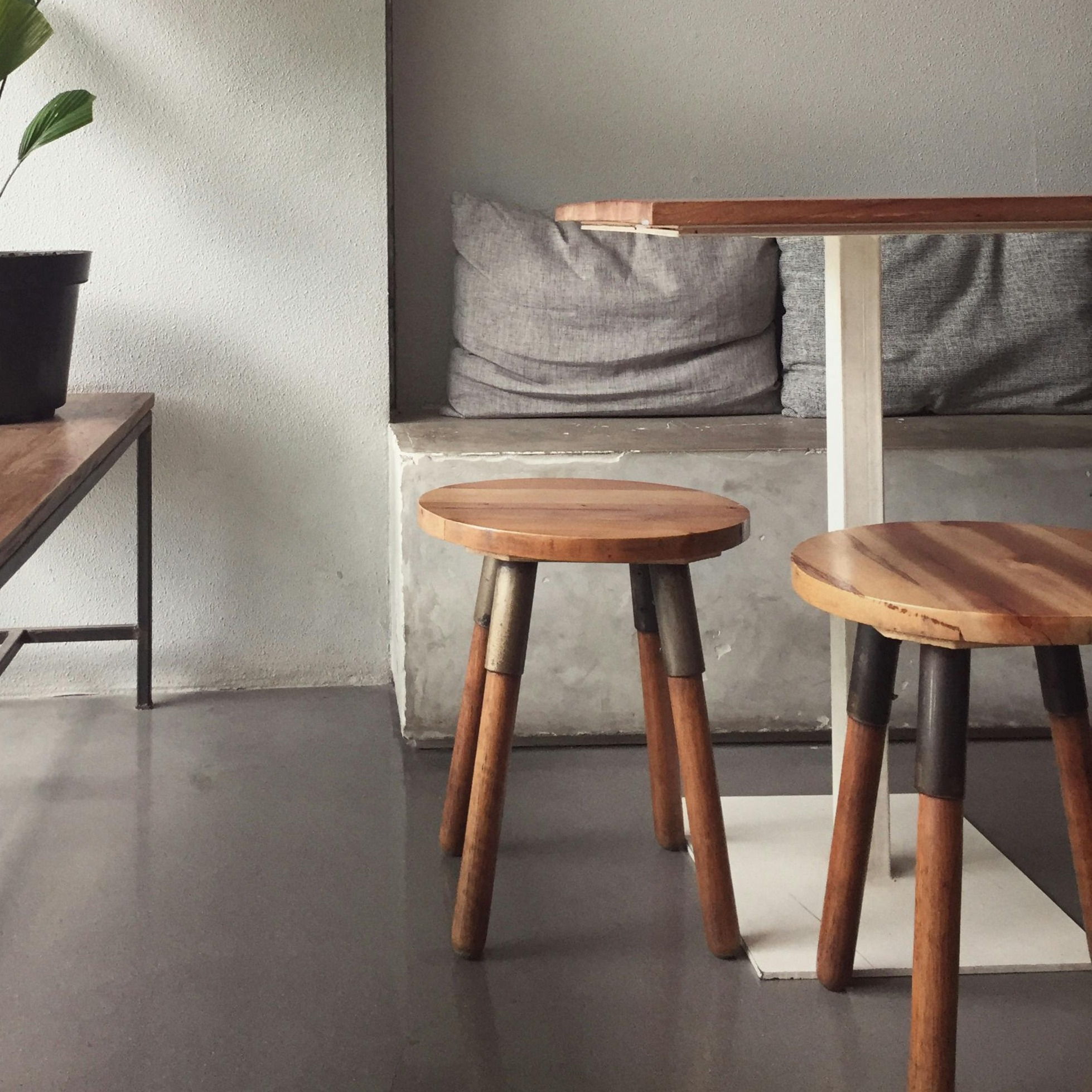 Nggak Jago Tukang? Gampang! Ini Rahasia Bikin Furnitur Unik dan Modern dengan Jigsaw