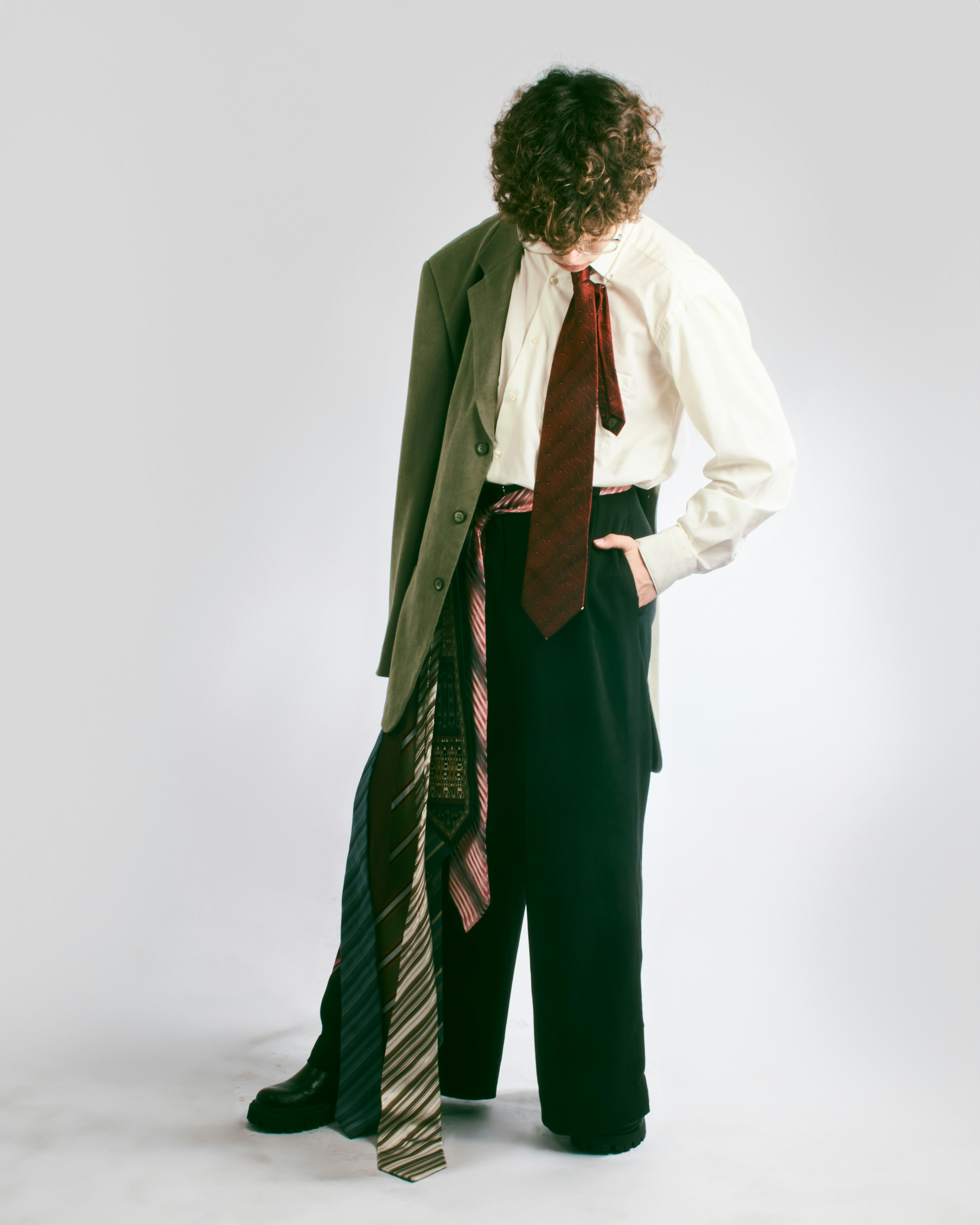Bukan Cuma Buat Meeting, Gini Cara Bikin Dasi Neck Tie Jadi Fashion Statement