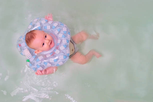 Manfaat Tummy Time dan Water Play untuk Perkembangan Motorik Bayi