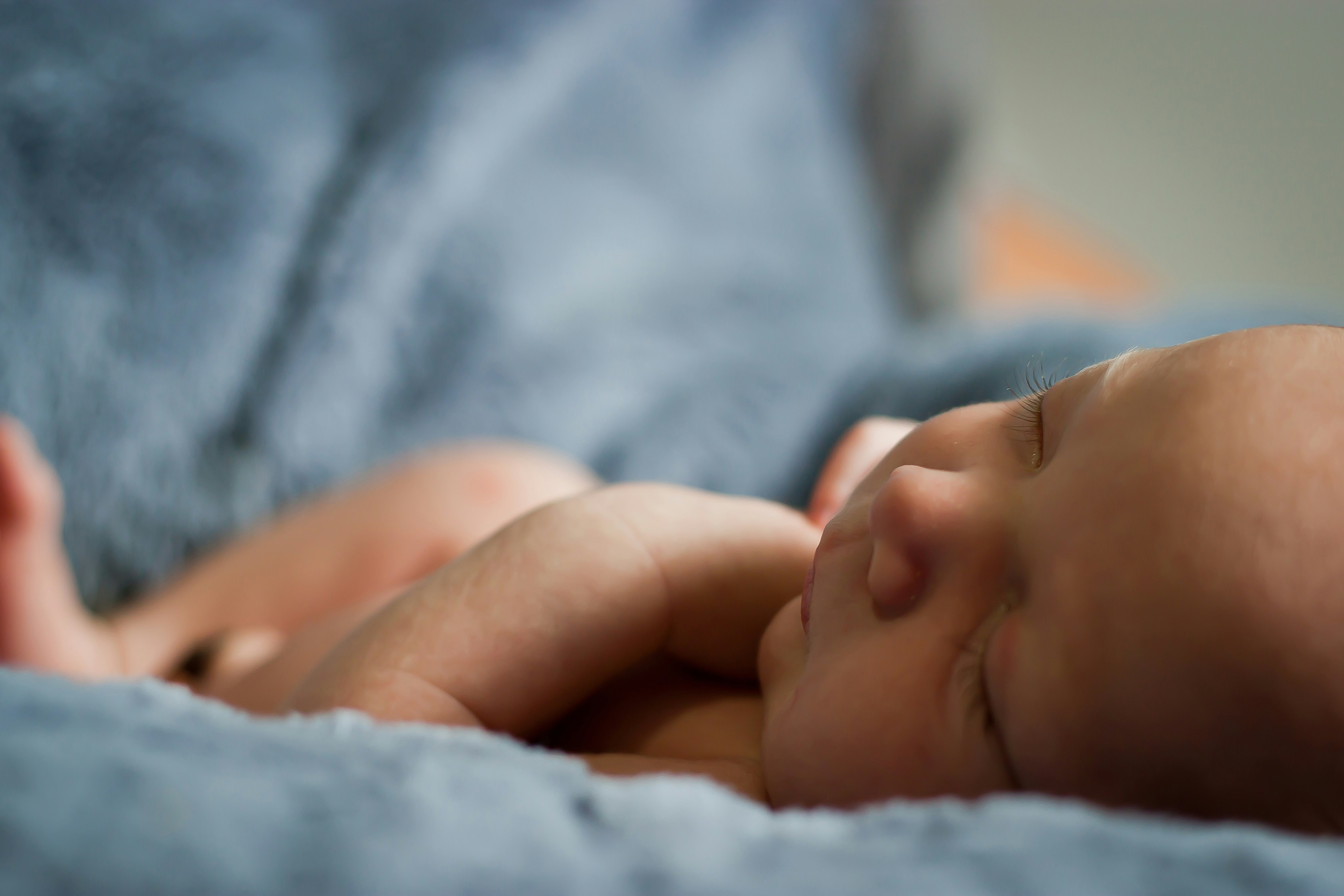 Kenali Tumbuh Kembang Bayi dari Popoknya! Tips Jitu Anti Salah Pilih