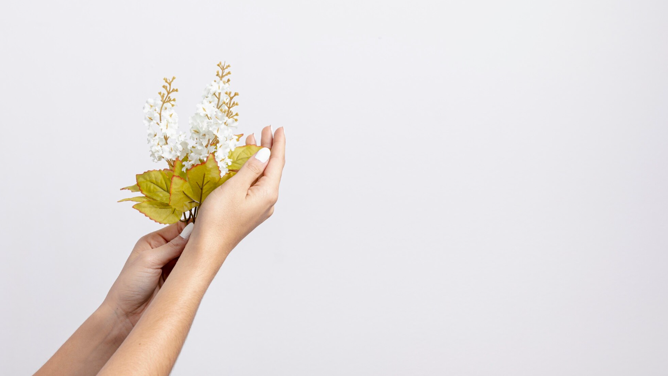 7 Manfaat Memakai Hand Cream dan Rekomendasinya