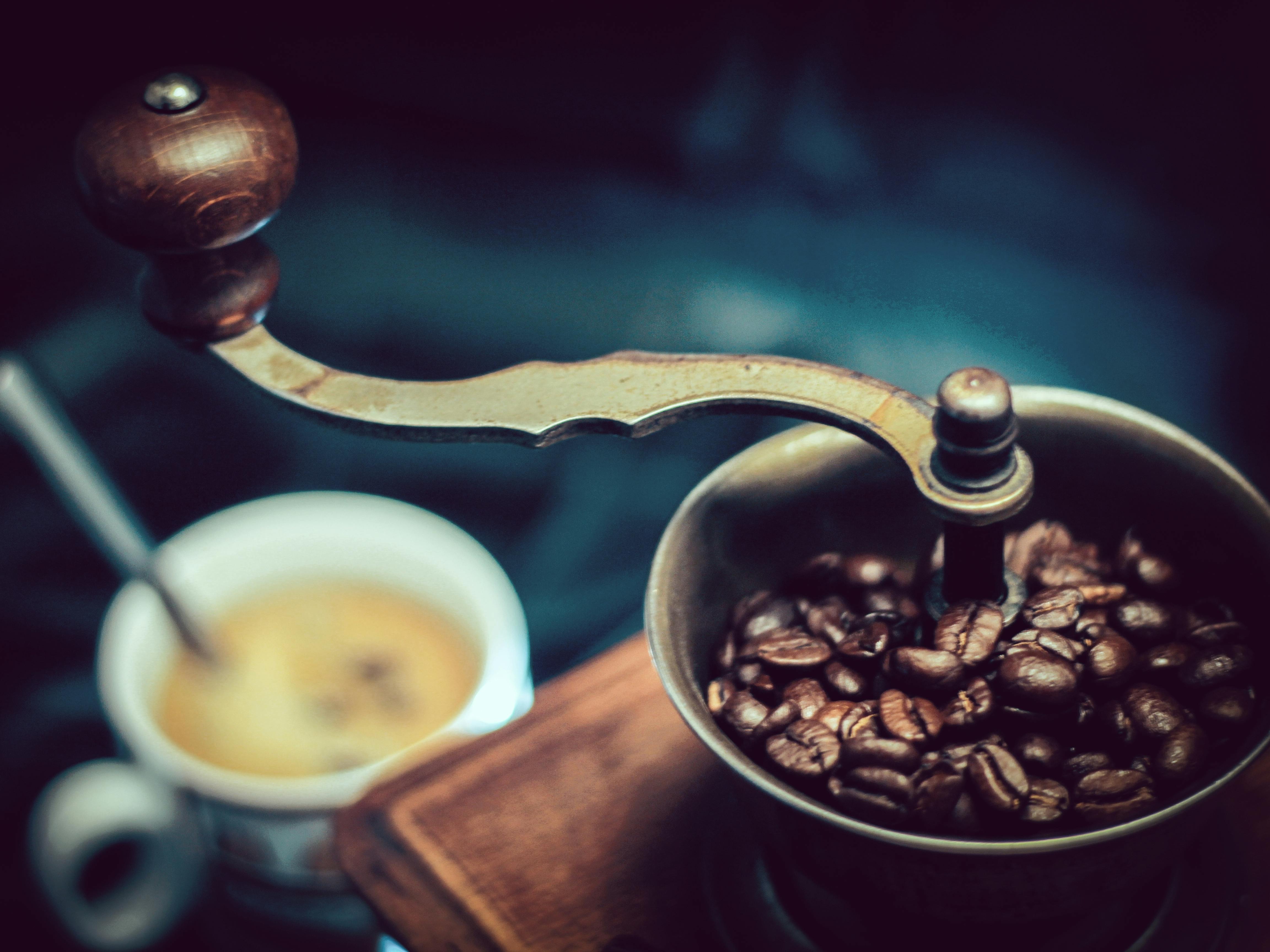 Kenapa Rasa Kopi Bisa Berbeda? Rahasianya Ada di Tingkat Gilingan