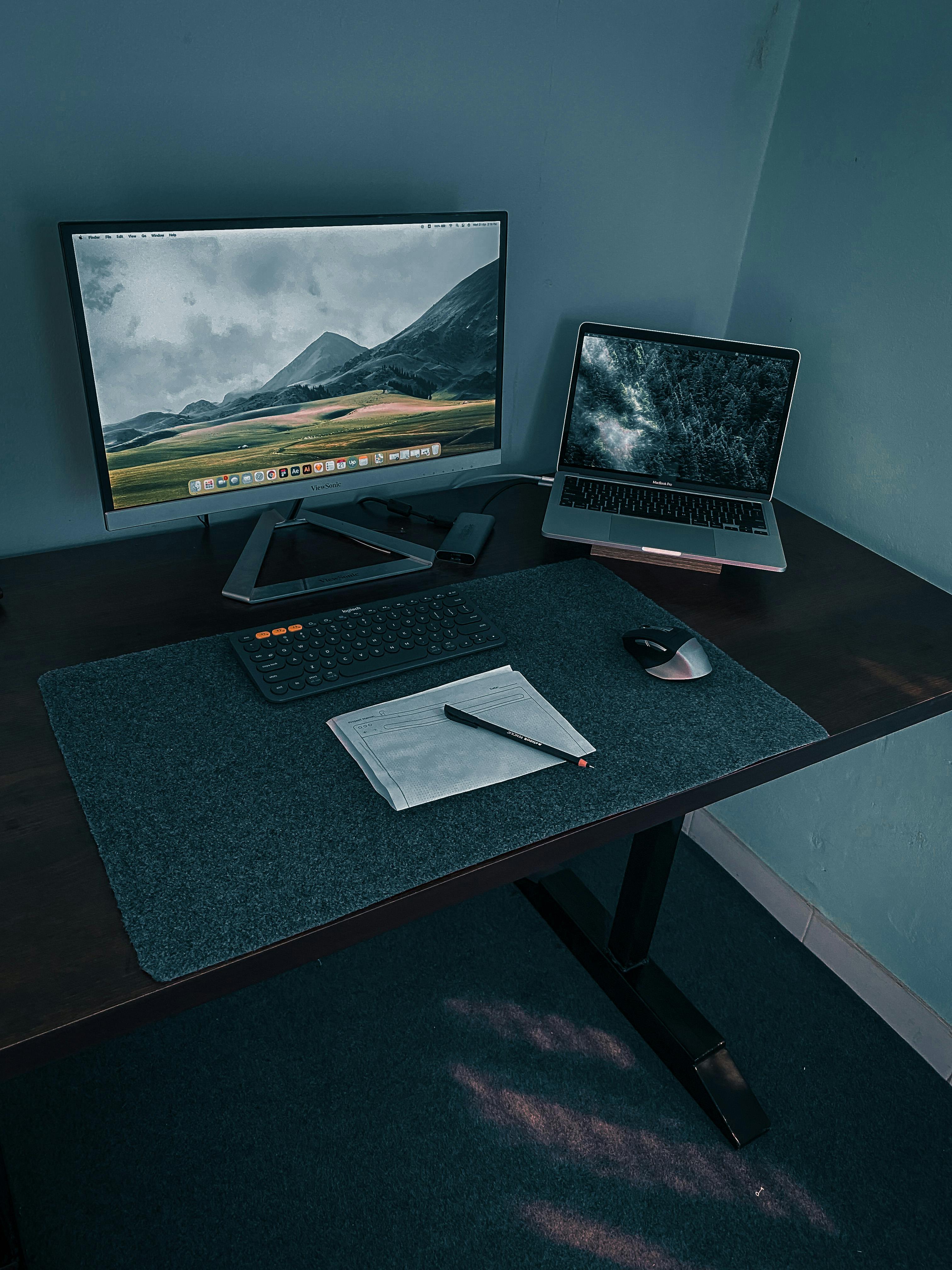 Bukan Hanya Alas Mouse! Desk Pad Bikin Setup Auto-Rapi