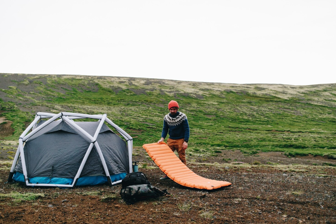 5 Jenis Matras Gunung Sesuai Kebutuhan, Para Pendaki Wajib Tahu!