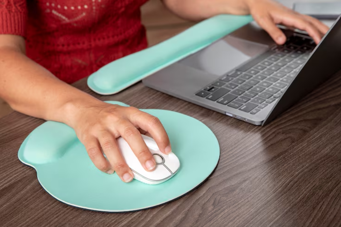 Pakai Mouse Bikin Tangan Cepat Pegal? Coba Atasi Pakai Mouse Pad Wrist Rest!