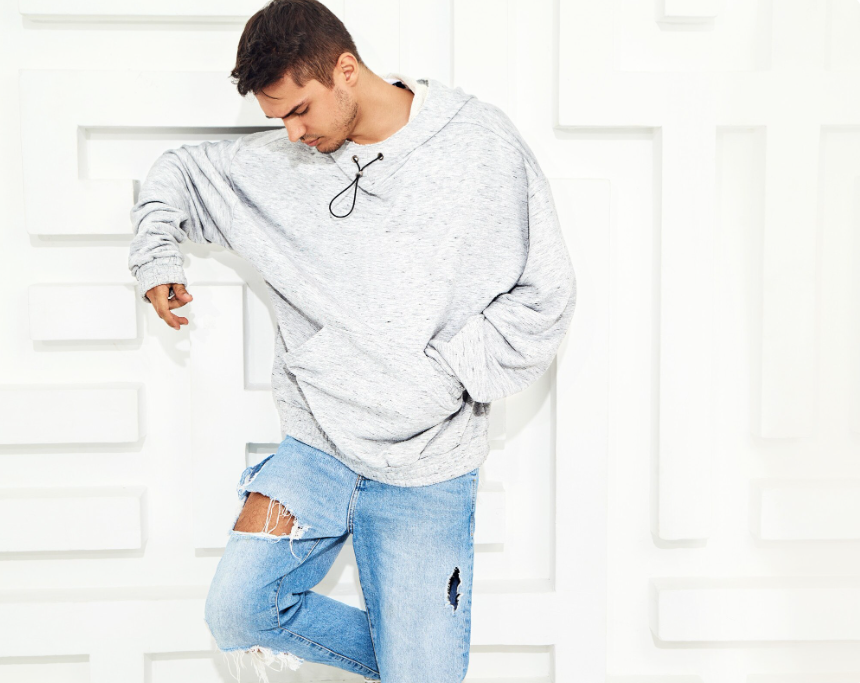 Alasan Hoodie Cowok Selalu Jadi Fashion Wajib Anak Muda