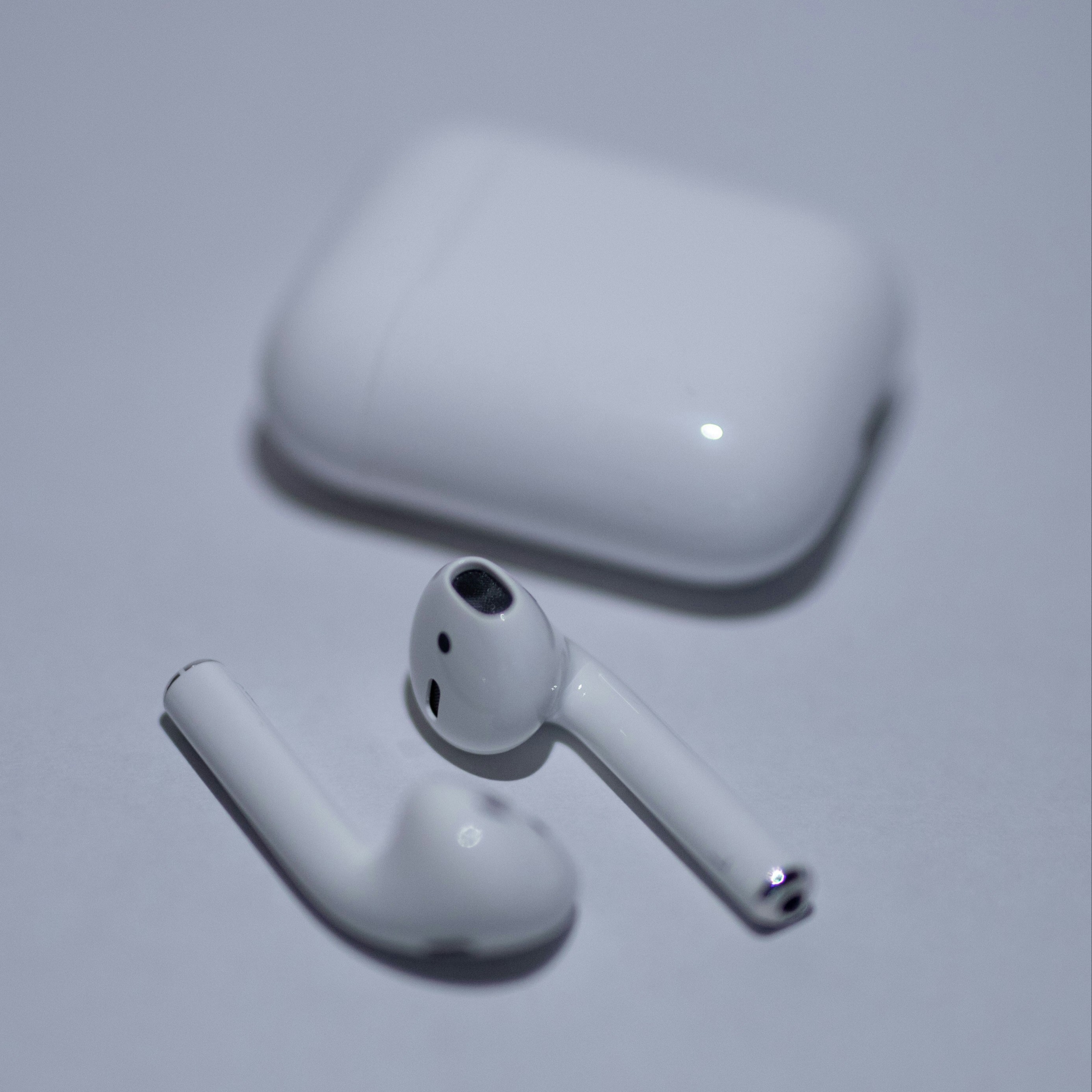 Aman di Jalan! Rahasia TWS Semi In-Ear yang Bikin Musik Jalan Terus, Klakson Tetap Terdengar