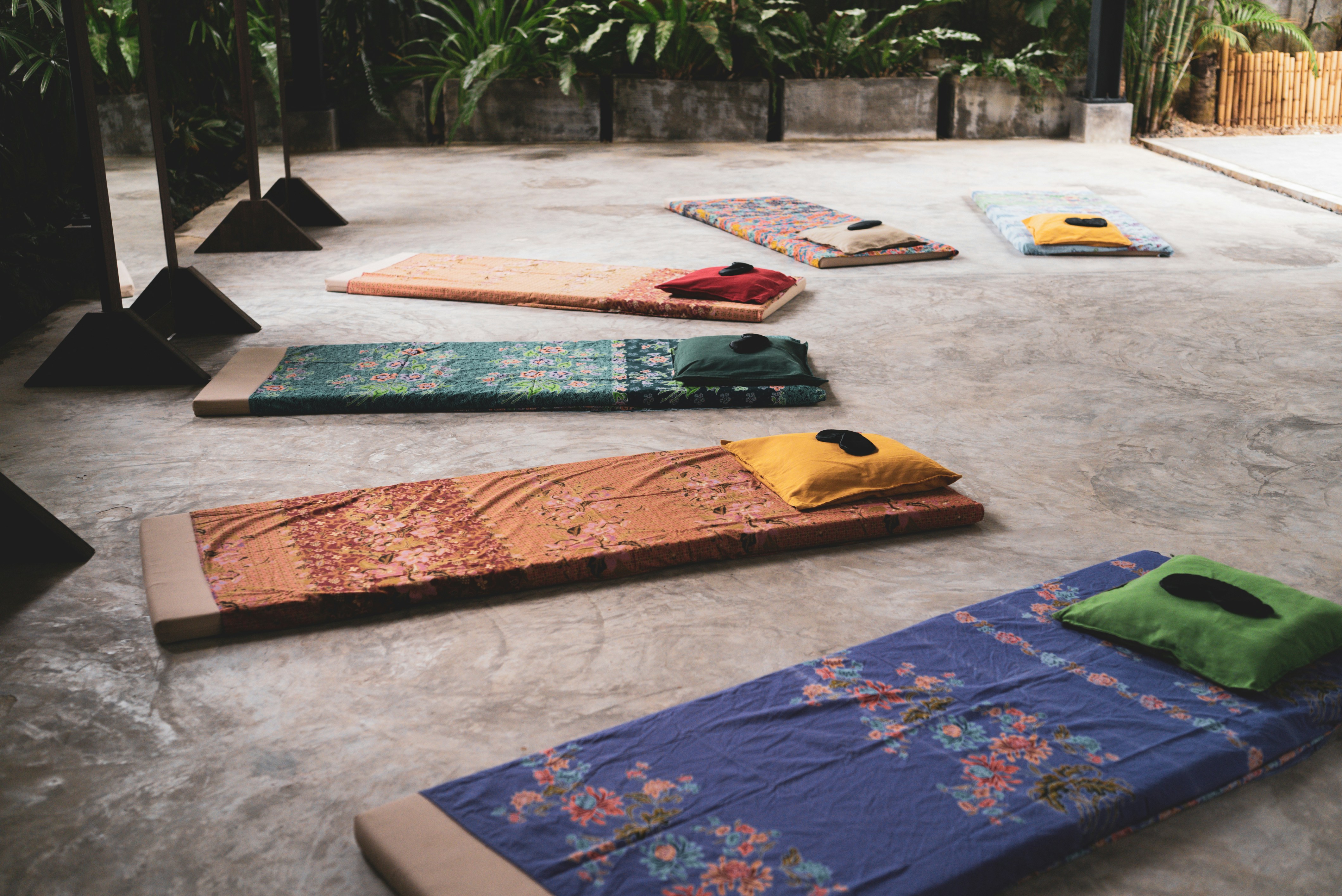 Mulai Yoga di Rumah? Jangan Asal Beli Matras! Ini Tipsnya!