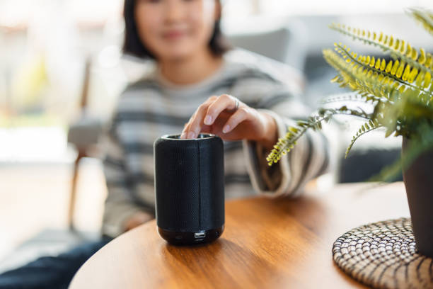 4 Cara Mudah Bikin Baterai Speaker Portable Lebih Awet Tanpa Sering Di-Charge