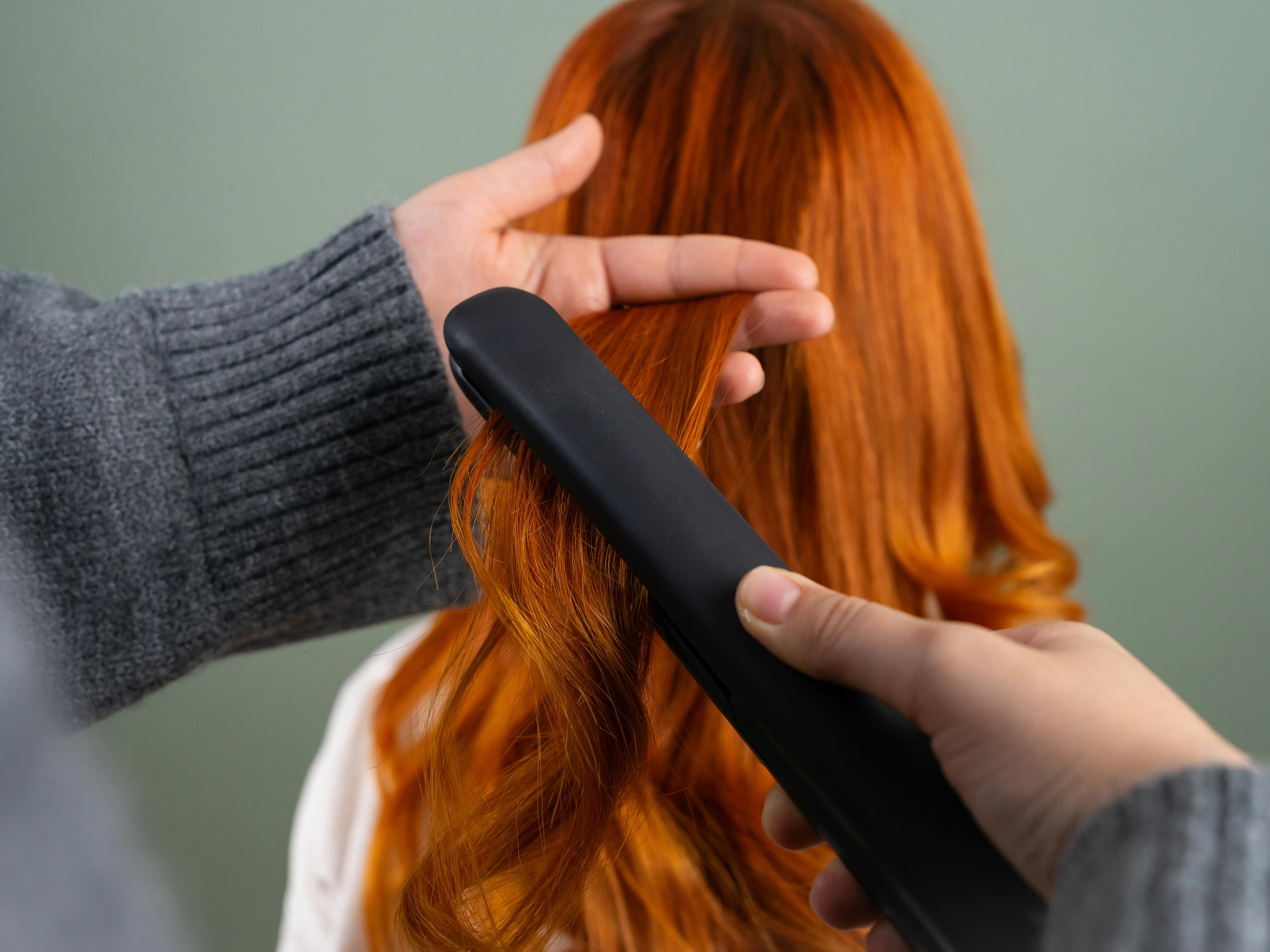Bukan Cuma Lurus! Ini Rahasia Catokan Rambut Bikin Rambut Bergelombang Alami dan Tahan Lama