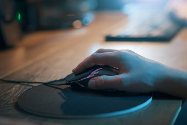 Tangan Sering Pegal Saat Kerja Depan Laptop? Ini Solusi dari Mouse Ergonomis