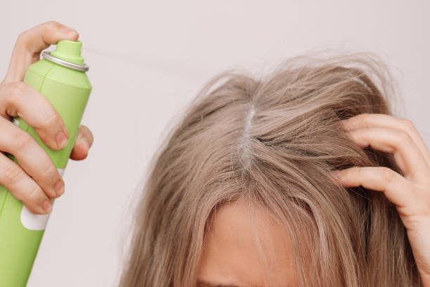 7 Trik Pakai Dry Shampoo agar Rambut Bervolume Seharian