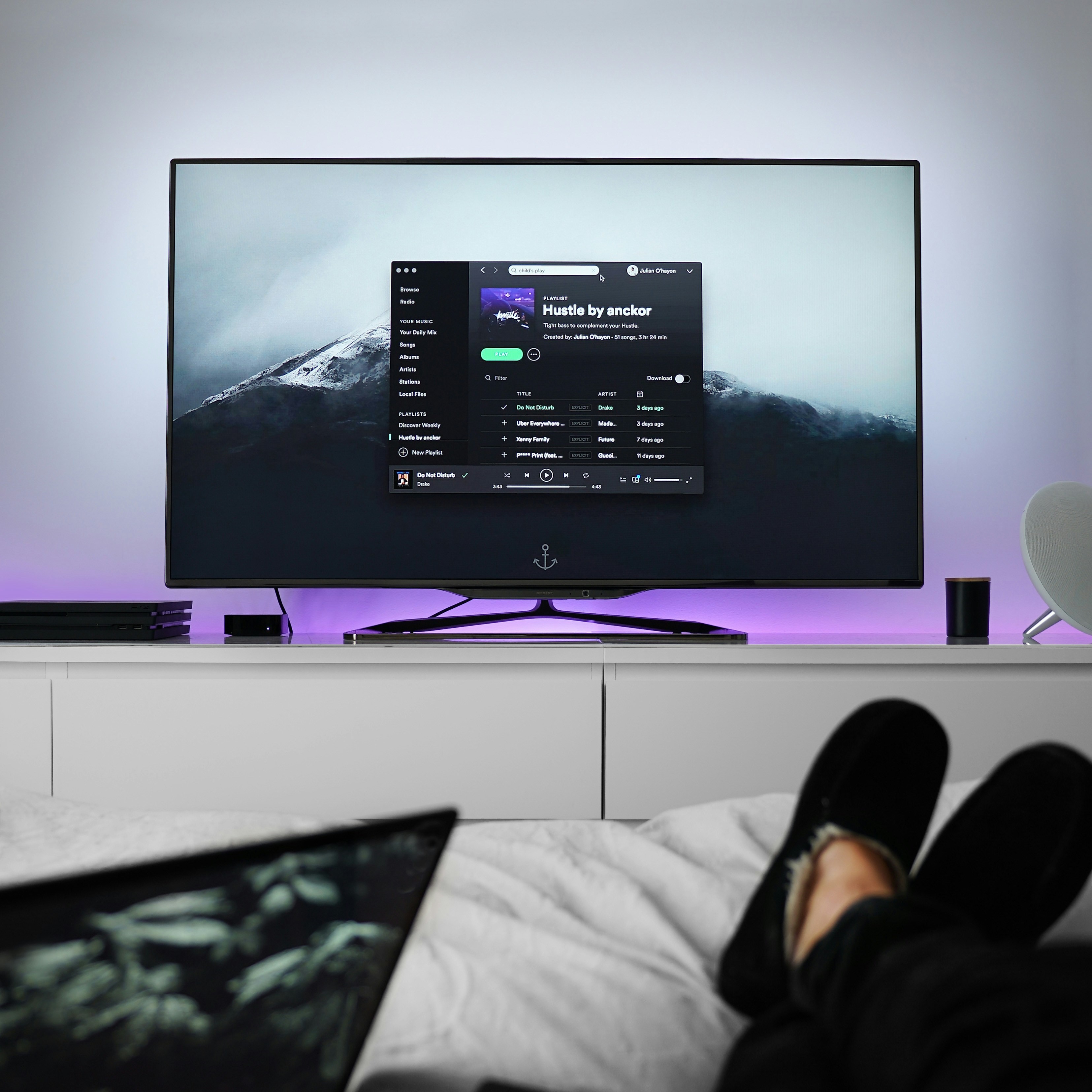 Nonton Drakor Sampai Gaming Makin Seru, Ini Smart TV Murah yang Cocok Buat Anak Kos