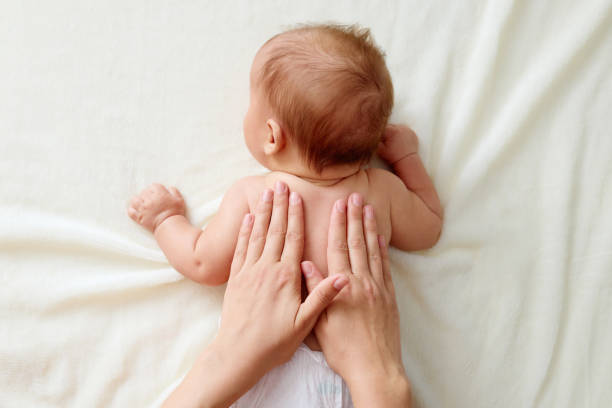 Cara Mendekatkan Ikatan Orang Tua dan Bayi Setiap Hari