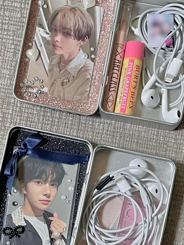 Mau Koleksi Photocards Aman dan Rapi? Simpan di Binder Kartu atau Tin Case Saja!