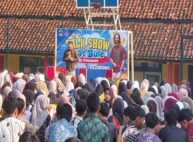 Dari Bahasa Inggris sampai World Cleanup Day: Serangkaian Aksi Keren yang Bikin Sekolah Makin Bersih, Keren, dan Percaya Diri