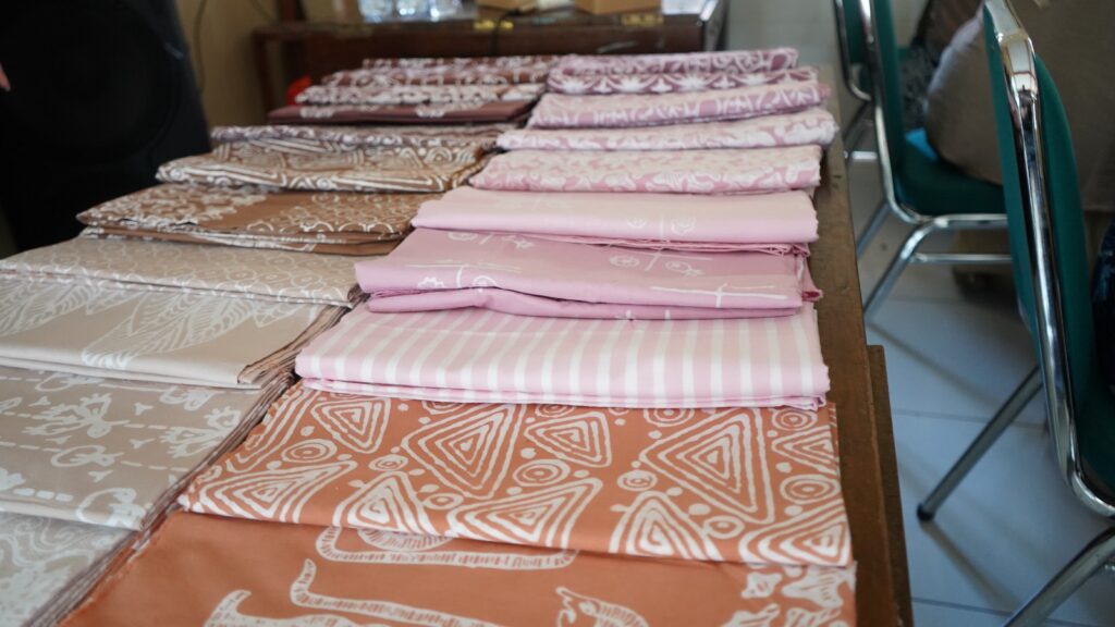 Batik Purbalingga Naik Kelas: Dari Kain Tradisional ke Fashion Ready to Wear Berkelas Global