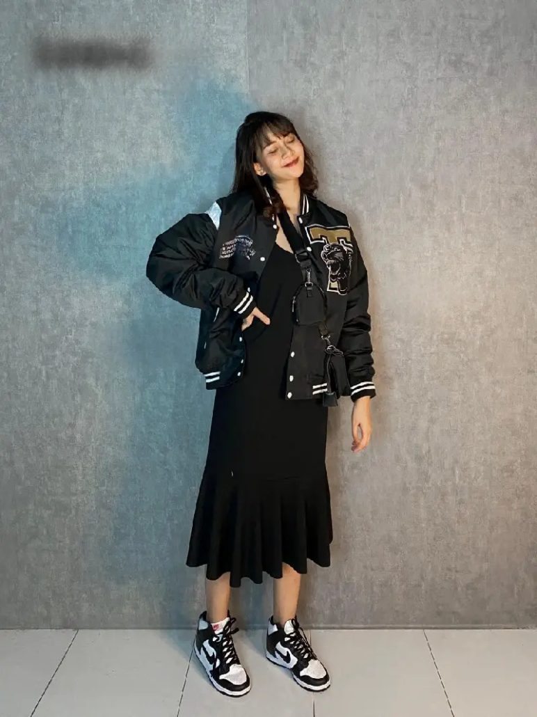 Jaket Varsity Wanita 2025: Dari Oversize Manis sampai Custom Premium yang Super Hits!