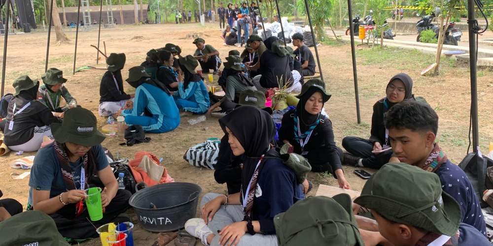 Kampung Pramuka Disulap Meriah: Kreativitas Dekorasi dari Daur Ulang di PWD DIY 2025