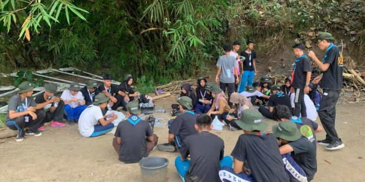 Kampung Pramuka Disulap Meriah: Kreativitas Dekorasi dari Daur Ulang di PWD DIY 2025