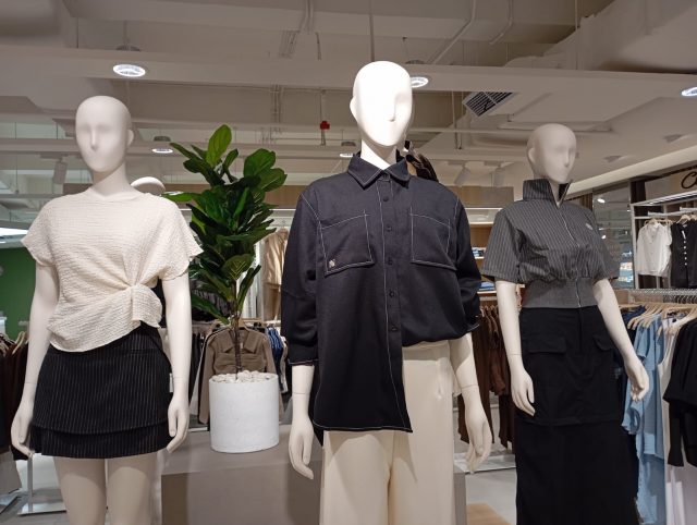 MU+KU Plaza Blok M: Surga Fashion Kasual 3 Lantai dengan 150+ Brand Keren