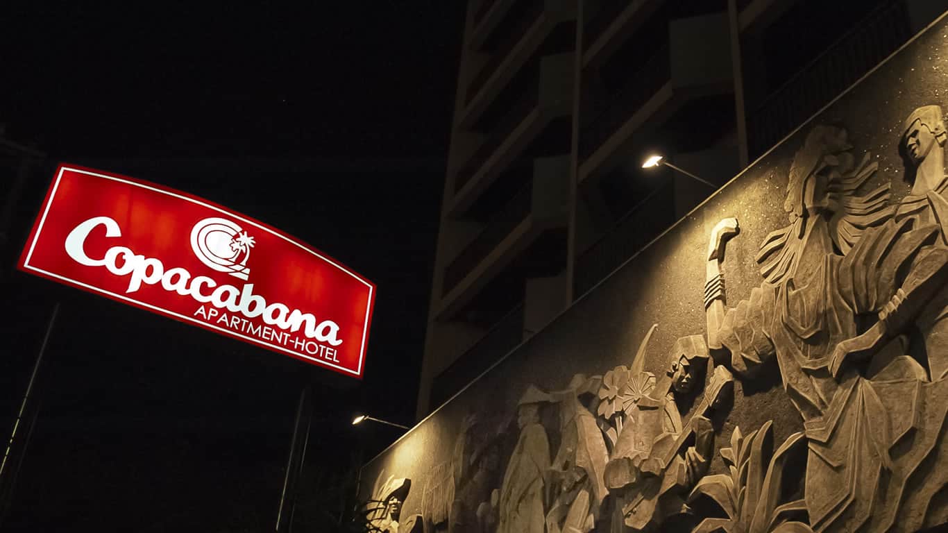 Resorts World Manila: Surga Gemerlap Hotel, Belanja, dan Hiburan di Jantung Kota