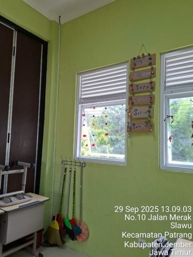 Kelas-Kelas MTsN 2 Jember Disulap Jadi Ruang Belajar Aesthetic: Green, Clean, dan Penuh Literasi