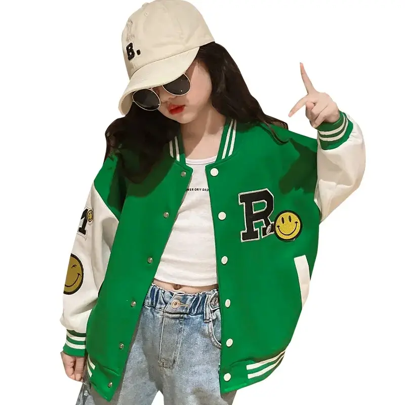 Jaket Varsity Wanita 2025: Dari Oversize Manis sampai Custom Premium yang Super Hits!