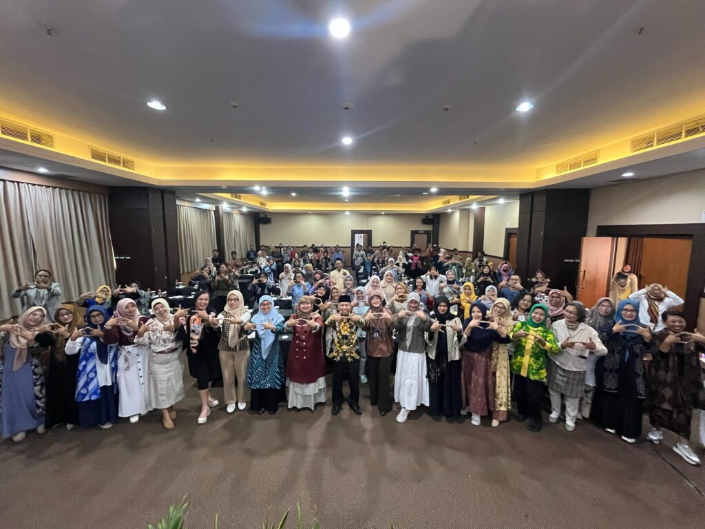 Strategi Jitu UMK Tekstil Raih Sertifikasi Halal dan Tembus Pasar Fashion Global