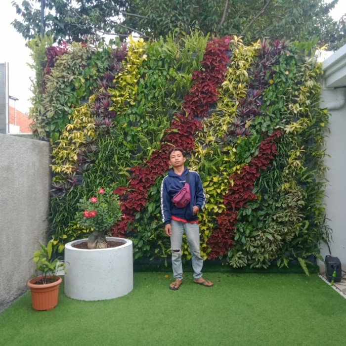 Bikin Dinding Jadi Taman Hidup: Cara Instan Naikkan Estetika Ruangan dengan Vertikal Garden