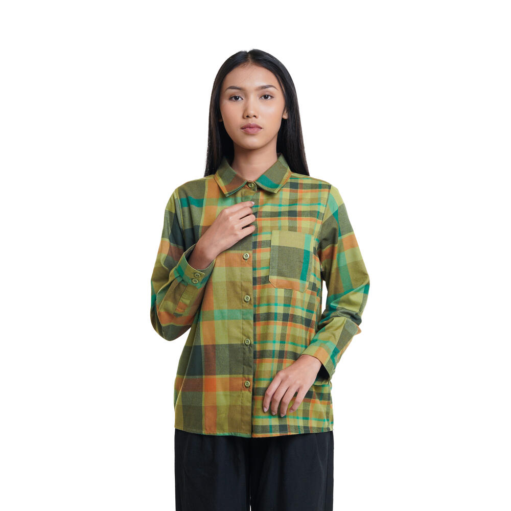 9 Kemeja Flanel Wanita yang Bikin Look Kasualmu Auto Kece Setiap Hari