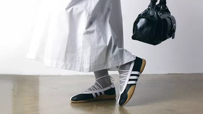 Sneakerina: Sepatu Hybrid Stylish yang Bakal Kuasai Street Style 2025