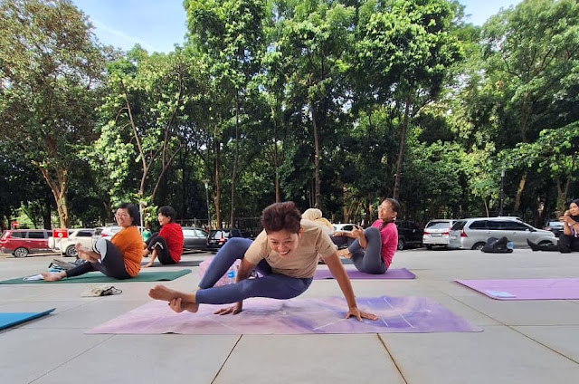 Bingung Pilih Yoga atau Pilates? Ini Bedah Jujur Biar Kamu Gak Salah Kelas