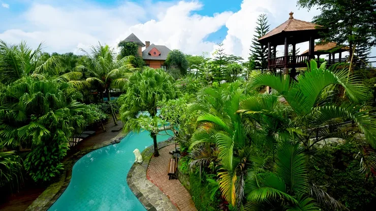 14 Destinasi Hits di Sentul: Dari Gunung, Curug, Sampai Tempat Kuliner Family Friendly!