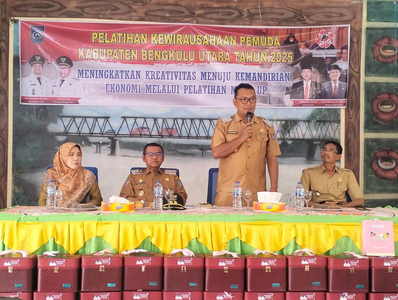 Gratis Belajar Make Up, Pulang Bawa Skill dan Satu Set Peralatan? Ini Dia Rahasianya!