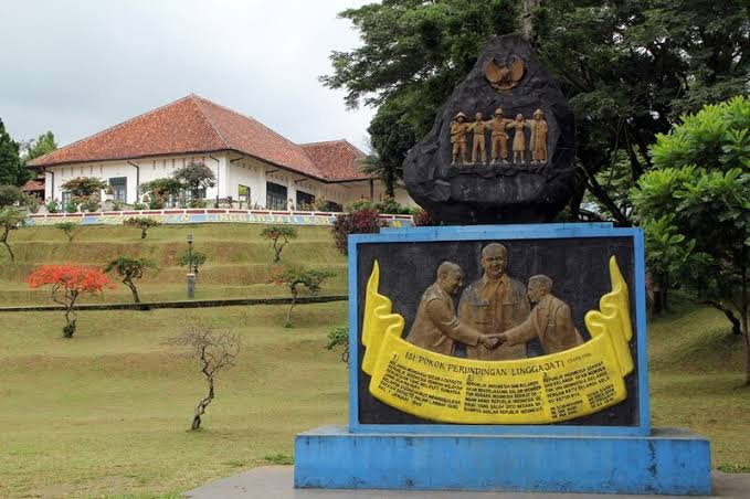 15 Destinasi Kuningan Paling Hits 2026: Dari Gunung, Curug, sampai Situs Bersejarah!