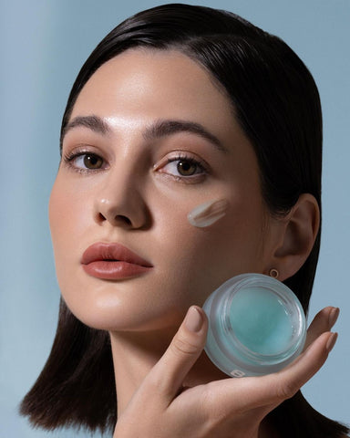 Tutorial Urutan Makeup Anti Gagal: Look Natural Tapi Tetap Tahan Lama Seharian