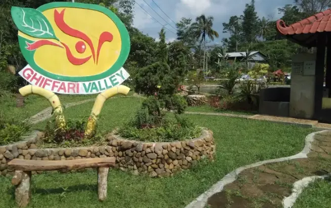 15 Destinasi Kuningan Paling Hits 2026: Dari Gunung, Curug, sampai Situs Bersejarah!