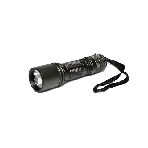 Trimestre 250 Torch adalah salah satu senter terbaik untuk naik gunung dari EIGER