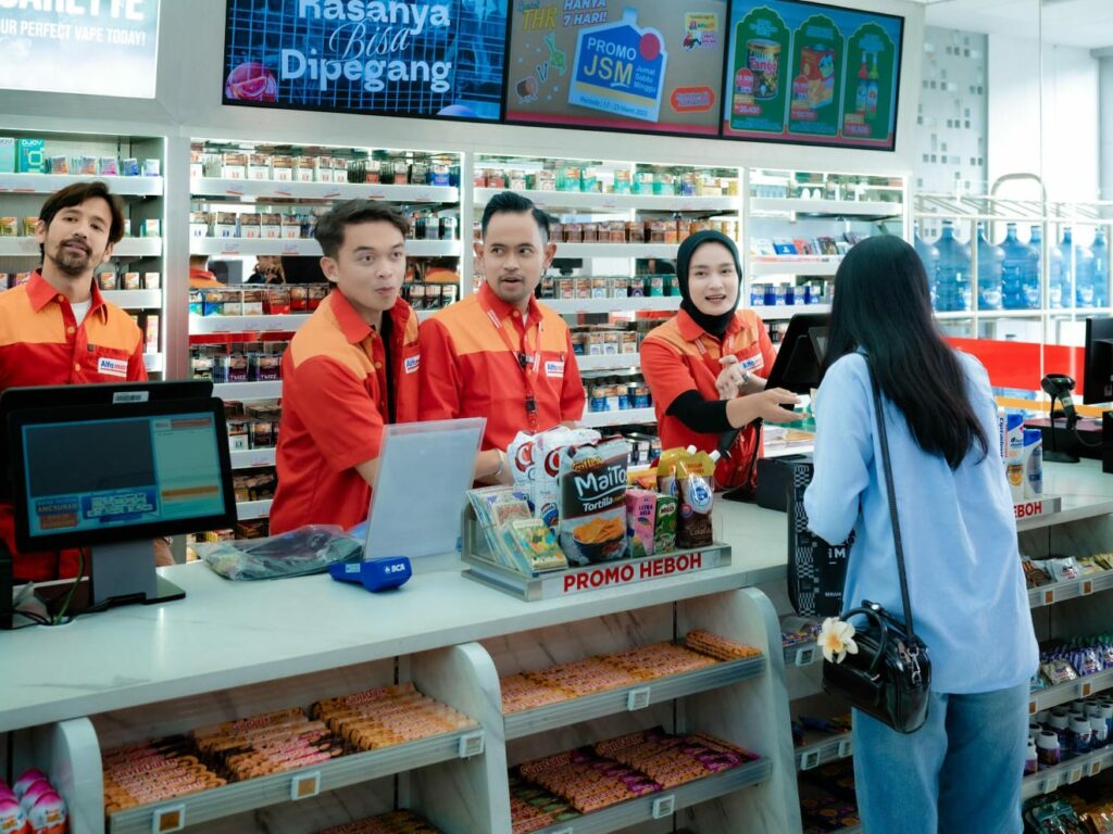 Juragan 99 Jadi Kasir Alfamart: Strategi MS Glow for Men Bikin Pria Makin Ganteng di Mana Saja