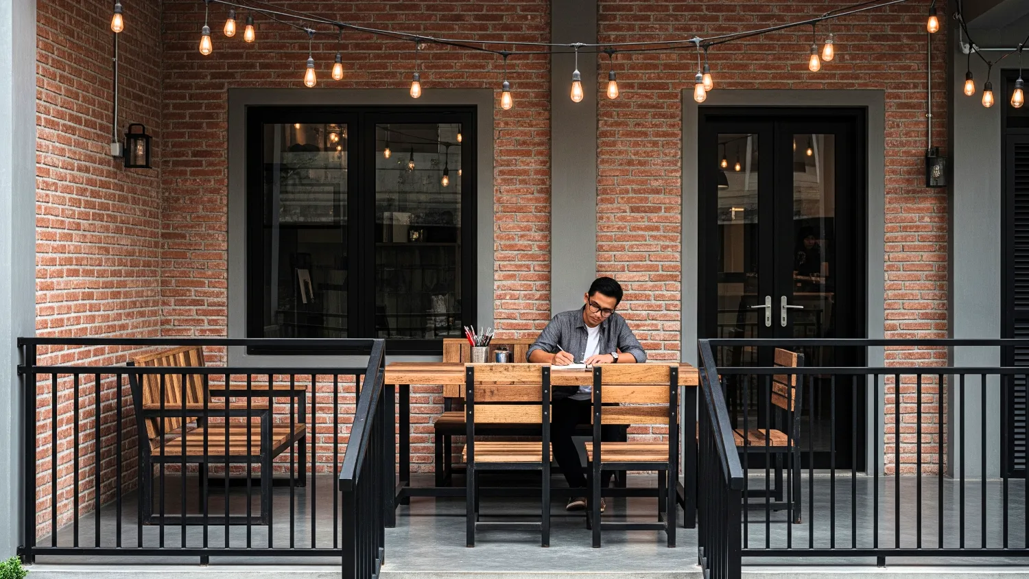 10+ Ide Teras Depan Rumah Kekinian: Dari Minimalis sampai Tropis Super Nyaman