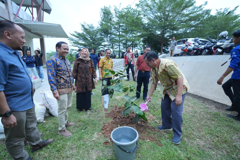 Unila Serius Jadi Kampus Sehat dan Hijau: Dari Kebiasaan Kecil ke Perubahan Besar