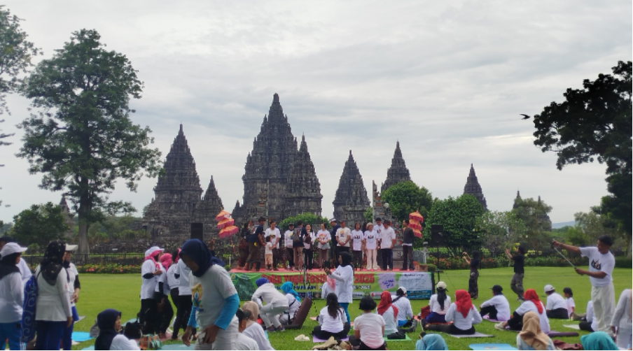 Saka Yoga Festival DIY 2025: Pagi Putih Penuh Energi di Prambanan Menjelang Nyepi