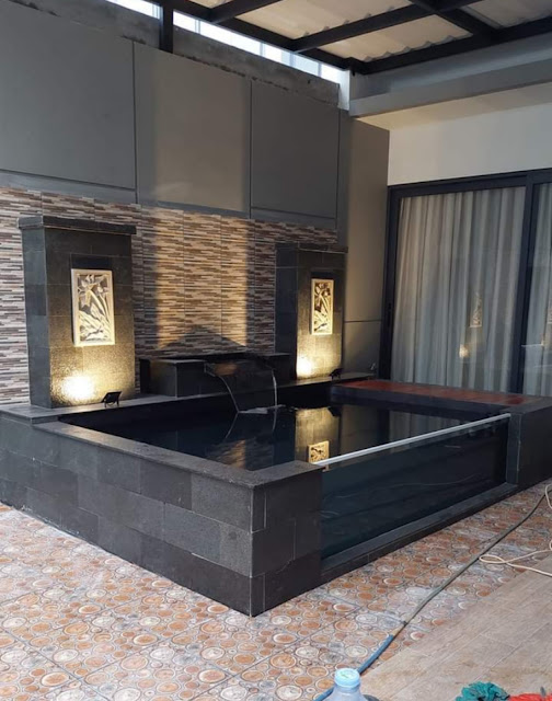 10+ Ide Kolam Air Terjun Batu Alam yang Bikin Taman Rumah Auto Mewah dan Adem